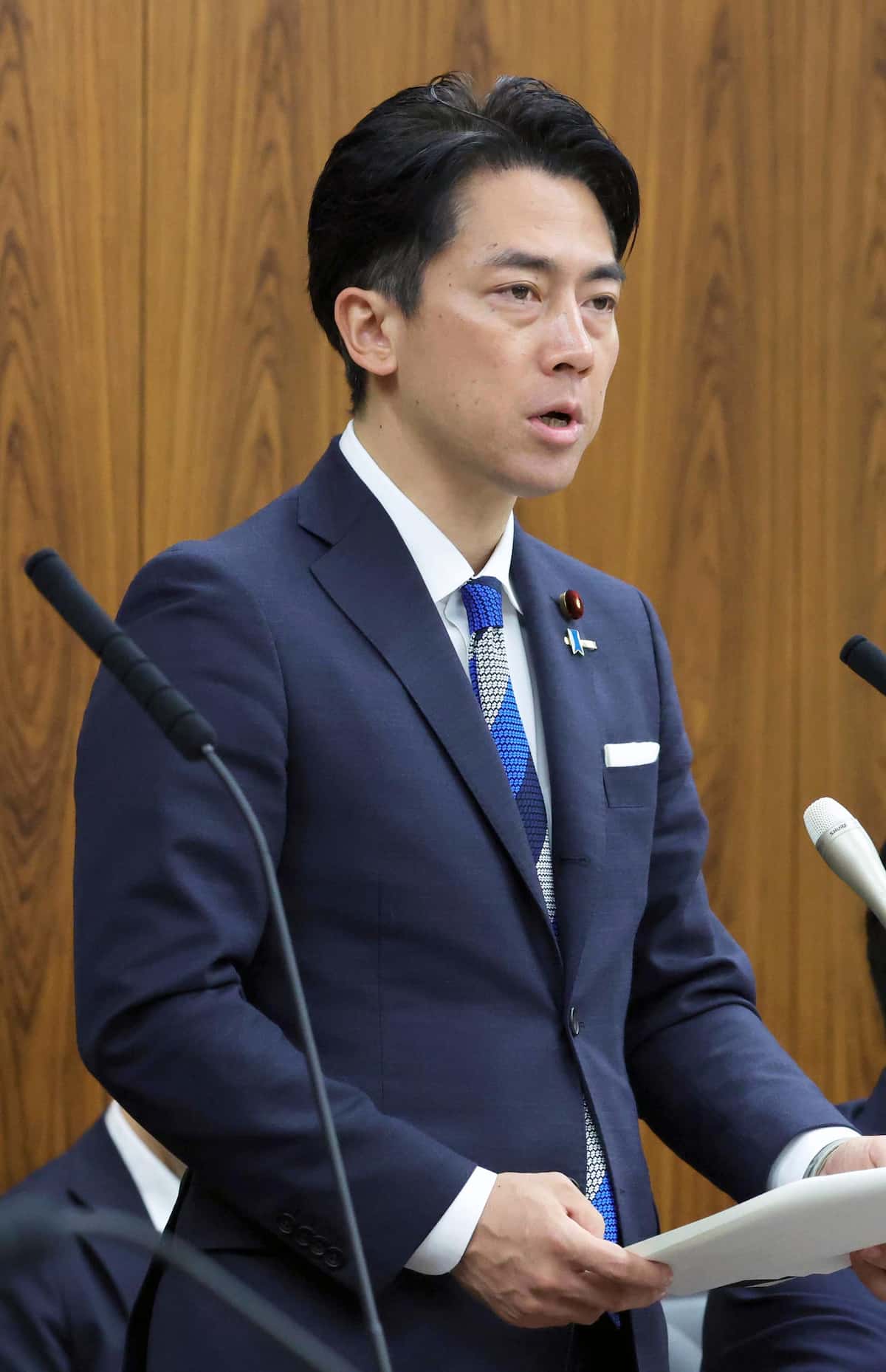 【政治】「忖度しない」小泉進次郎農水相、農政転換に着手　減反廃止でJAは反発か
